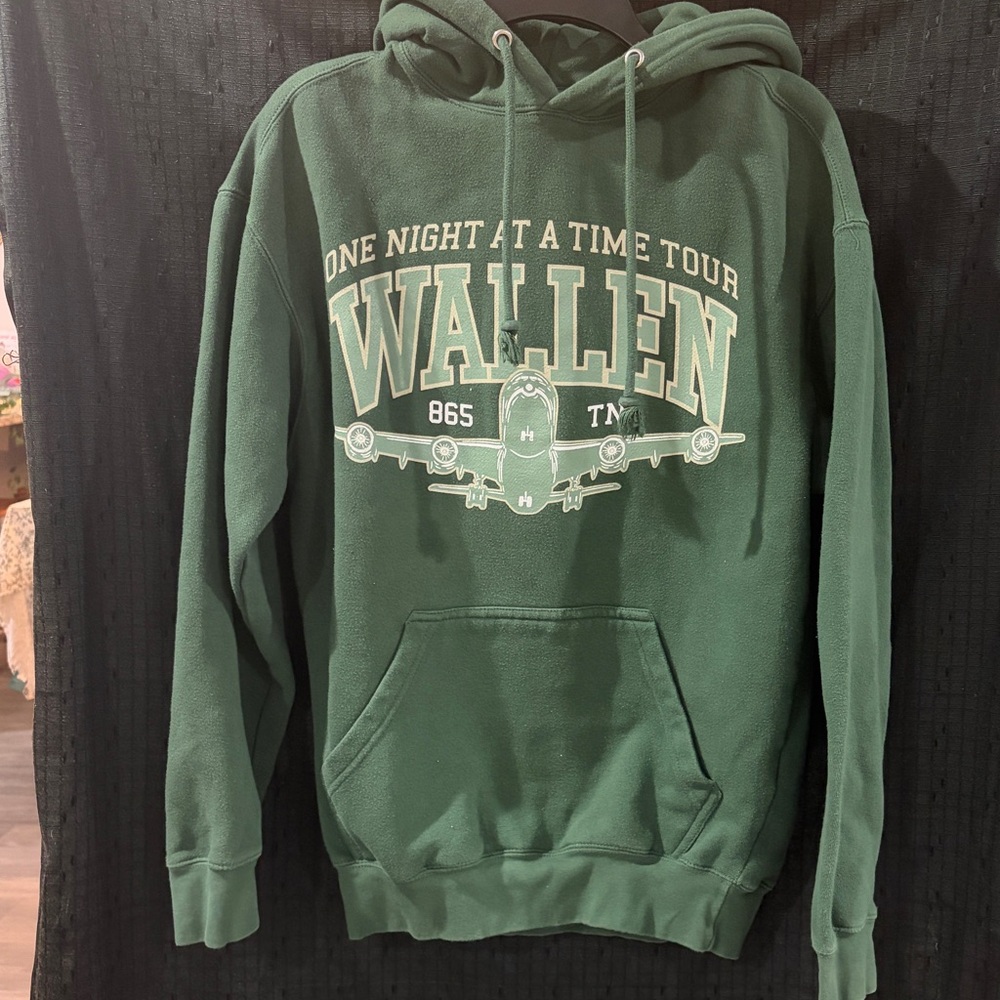 Morgan Wallen 2024 Tour Hoodie Small | One Night At A Time Green Graphic Merch